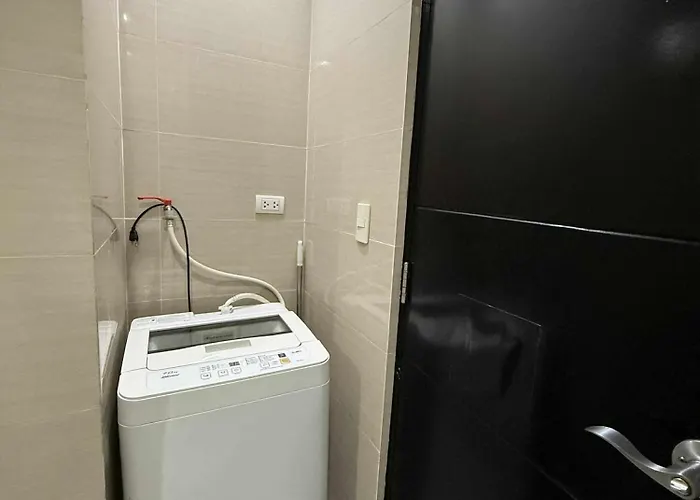 Aparthotel Condotel Across Naia T3 81 Newport Blvd 3*