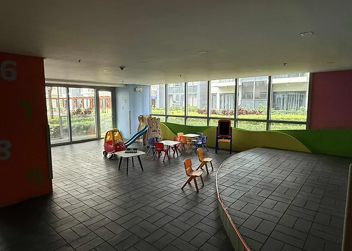 Aparthotel Condotel Across Naia T3 81 Newport Blvd Manila